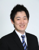 成田 展章